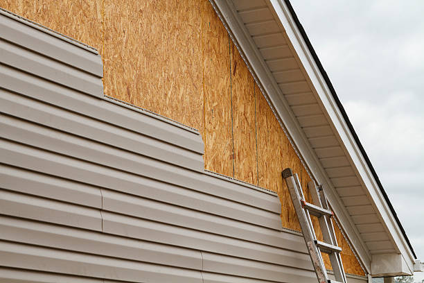 24/7 Emergency Siding Repair experts in Clinton, SC